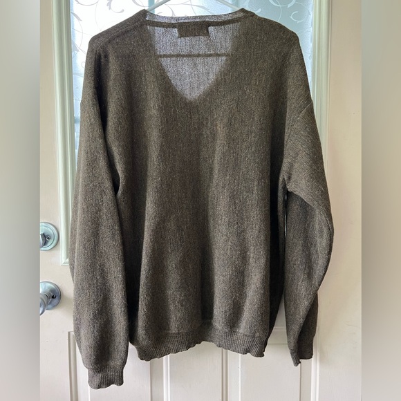 Peru Unlimited v neck 80% baby alpaca 20% wool men’s sweater. Size L - Picture 4 of 6